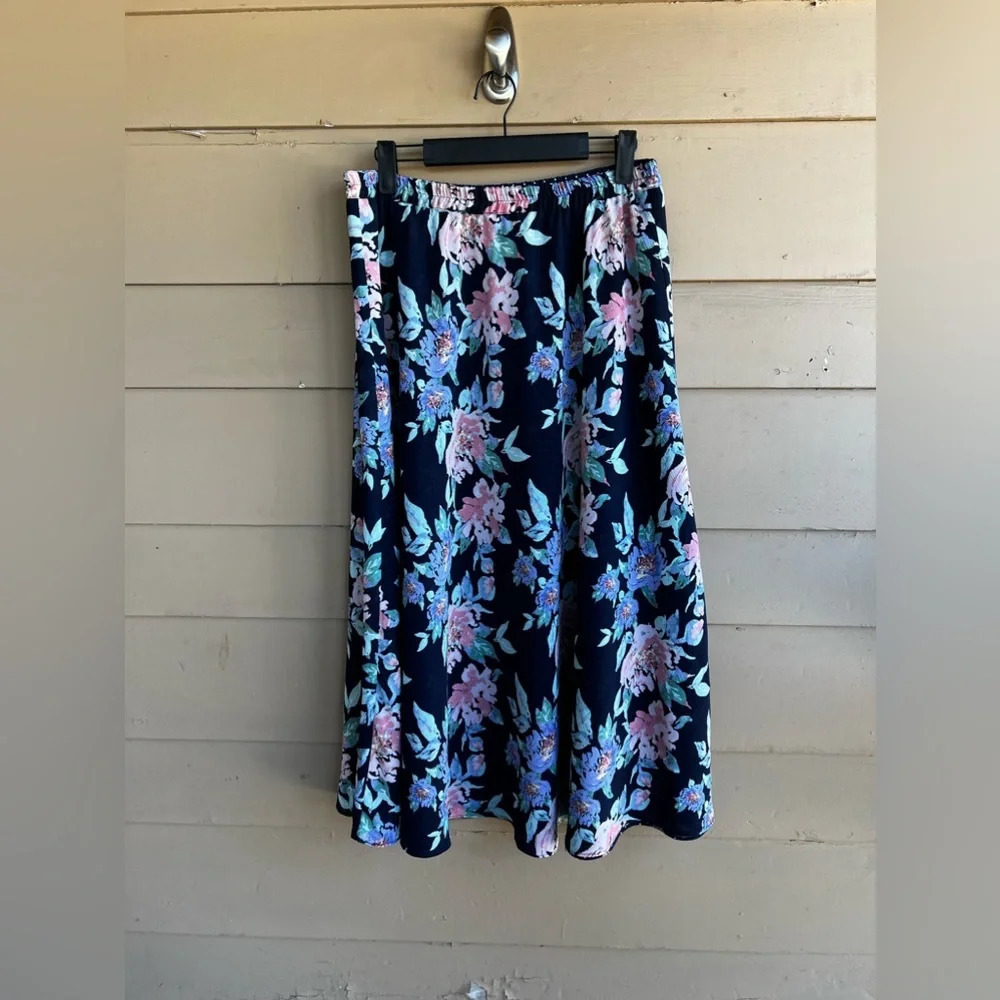 Appleseed's Floral Maxi Skirt - Size Small (Modest, Church, Brunch)